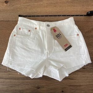 NWT 501 Levi White Denim Shorts